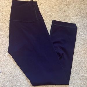 Lululemon Cropped size 2 Dark plum leggings